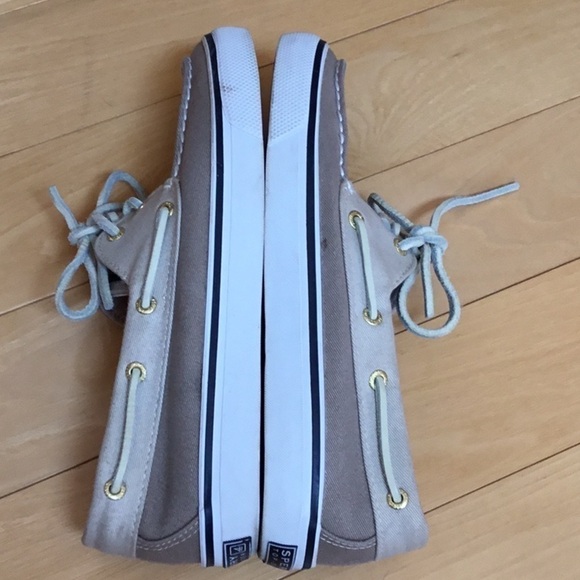 Sperry Top-Sider boat shoes. Khaki and tan. Women’s size 6.5 - Picture 8 of 15